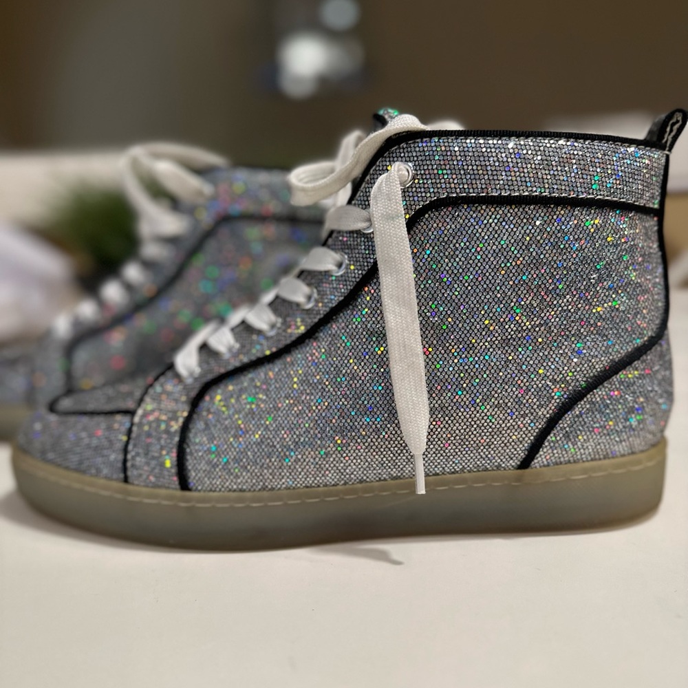 Christian Louboutin Rantus Orlato Flat Multi Glitter Ball
US 9 / EU 42